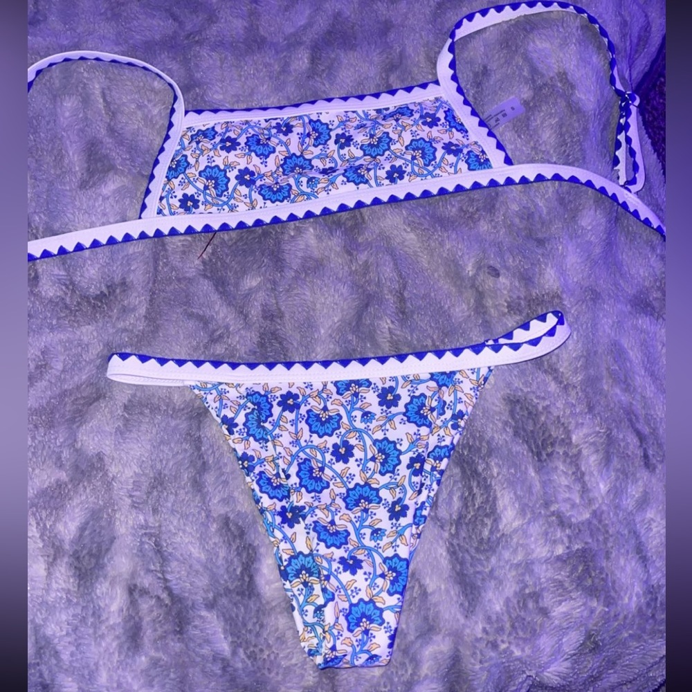 Small, shein bikini, never worn
